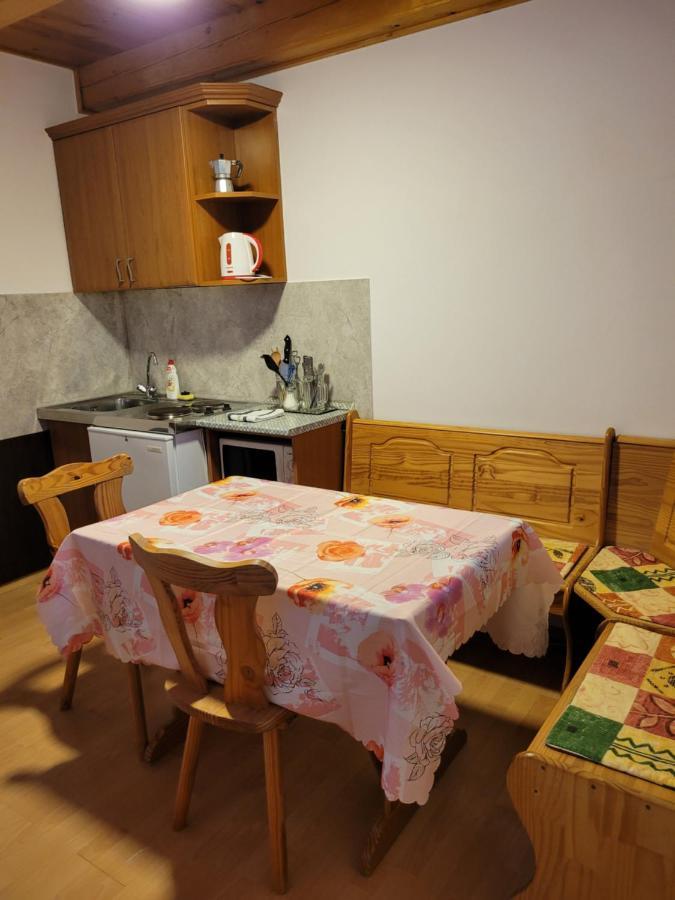 Mohas Vendeghaz Koszeg Mohas Ut 107酒店 外观 照片